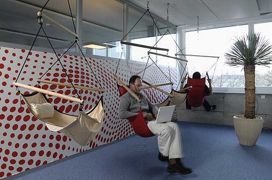 oficinas de google: un trabajador